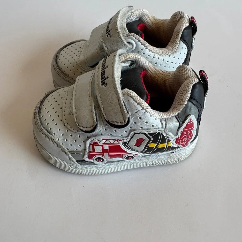 Garanimals Infant Boys Fire Truck Sneakers White Hook Loop Size 2‎ Y2K